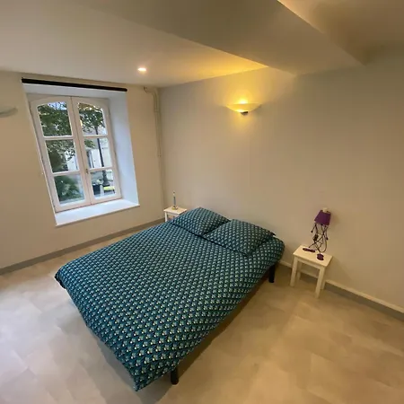 شقة Ou Centre شيربوغ أون كوتننتين