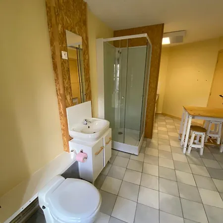 Ou Centre Apartment *